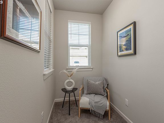 4th image of 3825 S 39th Pl