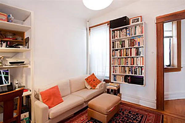 Sold by Warren Lewis Realty | media 21
