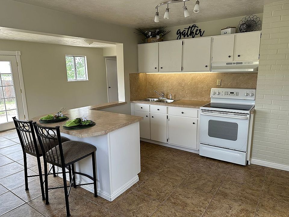 178 W Geneva Dr, East Carbon, UT 84520 Zillow