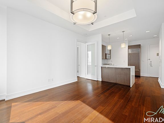 4th image of 2 Water St APT 8D