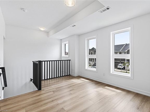 5th image of 55 Great Falls Blvd