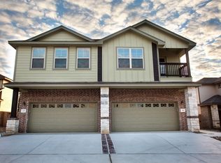 125 Lakeview Ct, Kyle, TX 78640