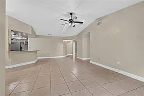 660 Royalty Ct — Photo 13