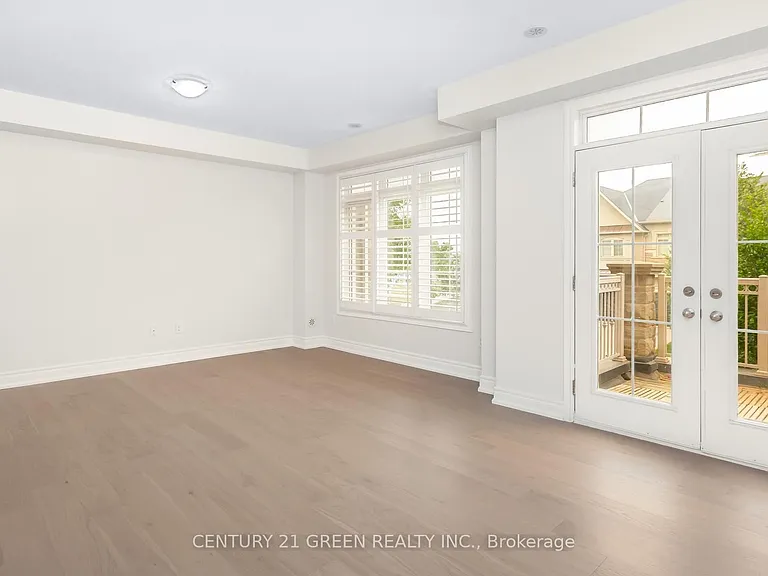 2427 Greenwich Dr — Photo 11