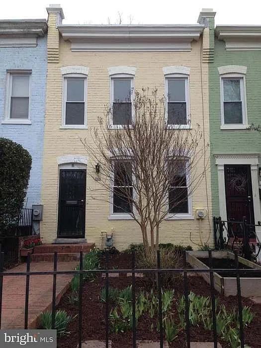 322 Kentucky Ave SE photo 1