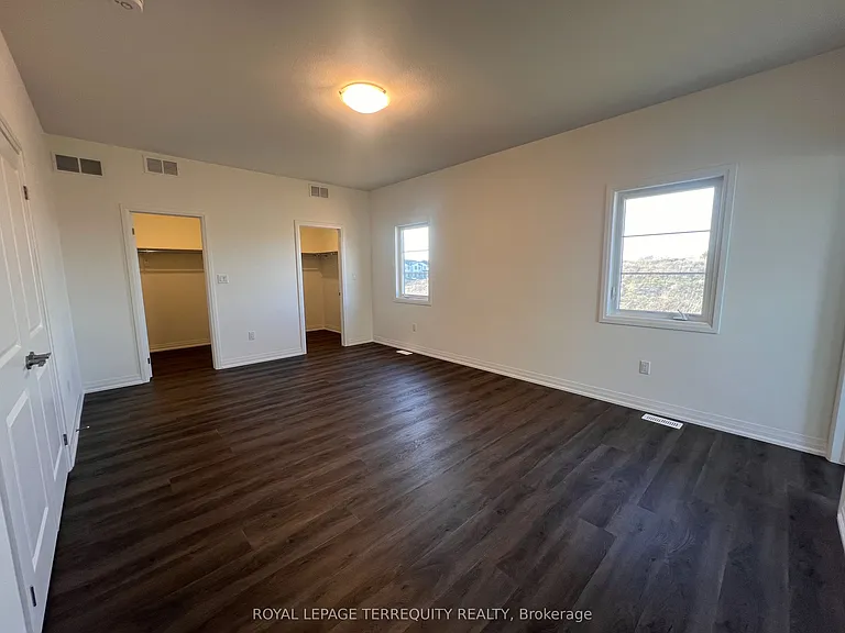 119 Acacia Rd — Photo 32