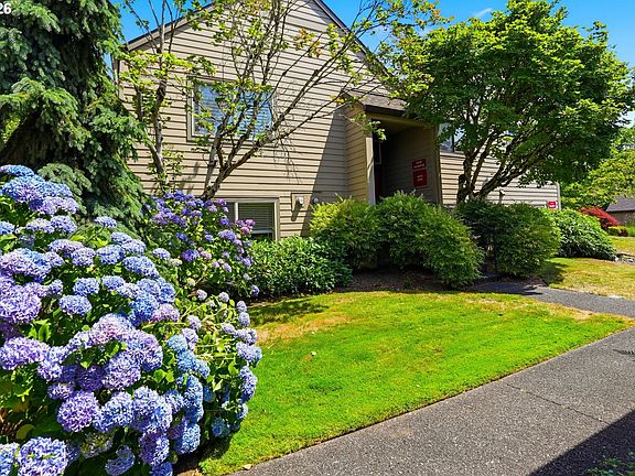 2nd image of 2418 SE Baypoint Dr