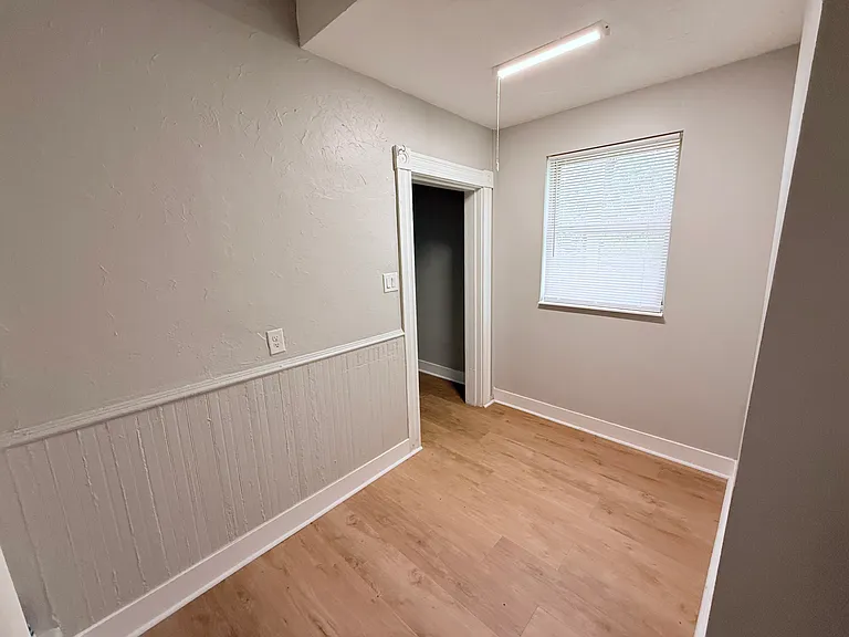738 Chartiers Ave — Photo 15