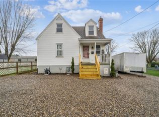 1109 Saint Clair St, Latrobe, PA 15650