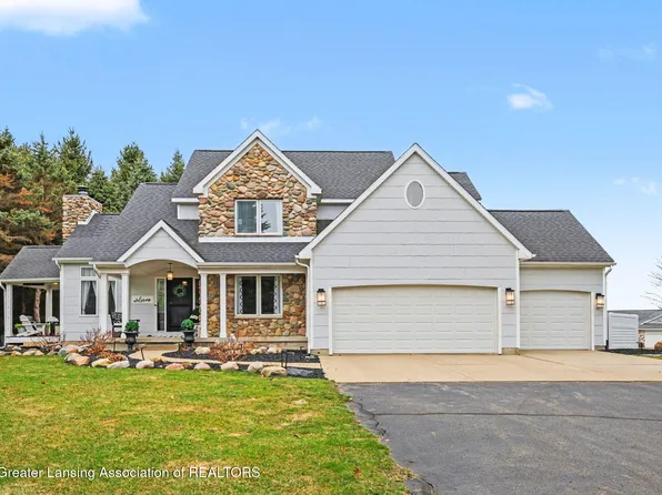 8573 W Lakeshore Dr, Perry, MI 48872