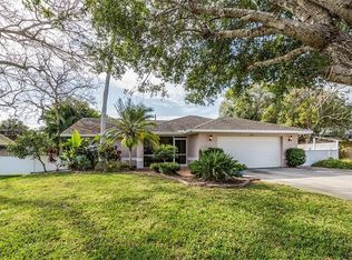 640 E Seminole Dr, Venice, FL 34293