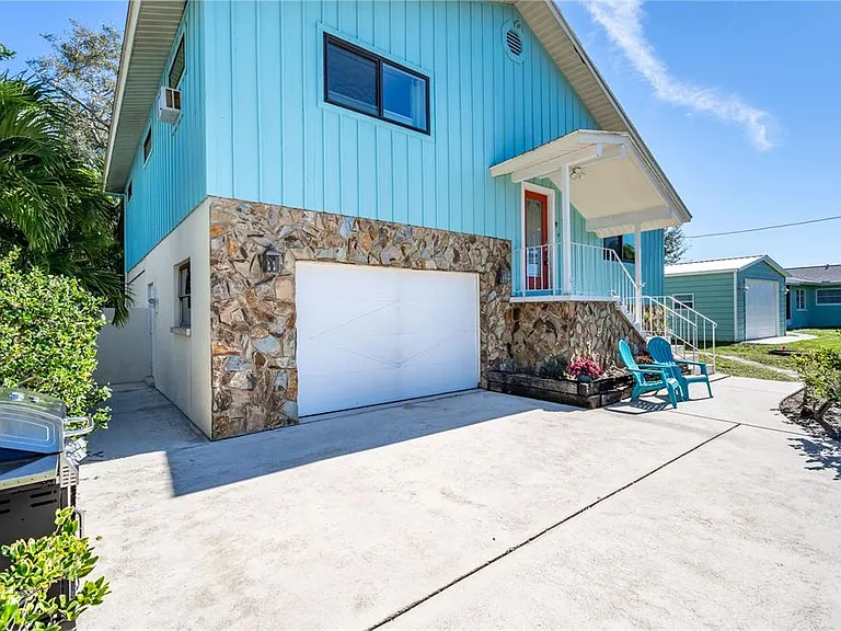 521 Pameto Rd — Photo 2