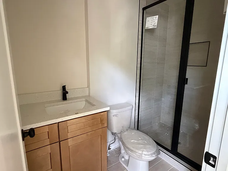 1087 Atlantic Dr NW #A — Photo 7