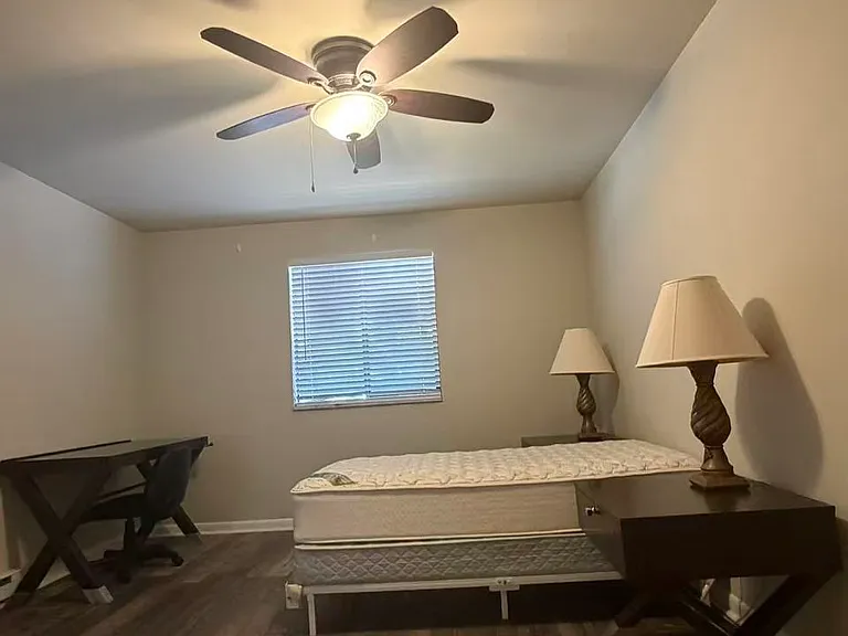 2134 Fairfax Ave #D1 — Photo 2