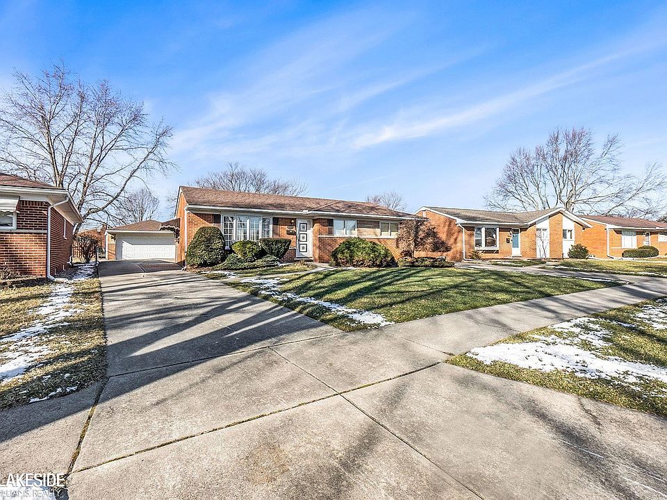 1st image of 31373 Roan Dr