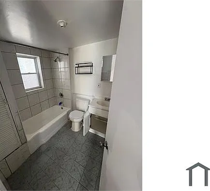 3 bed, $3,500 — Photo 2
