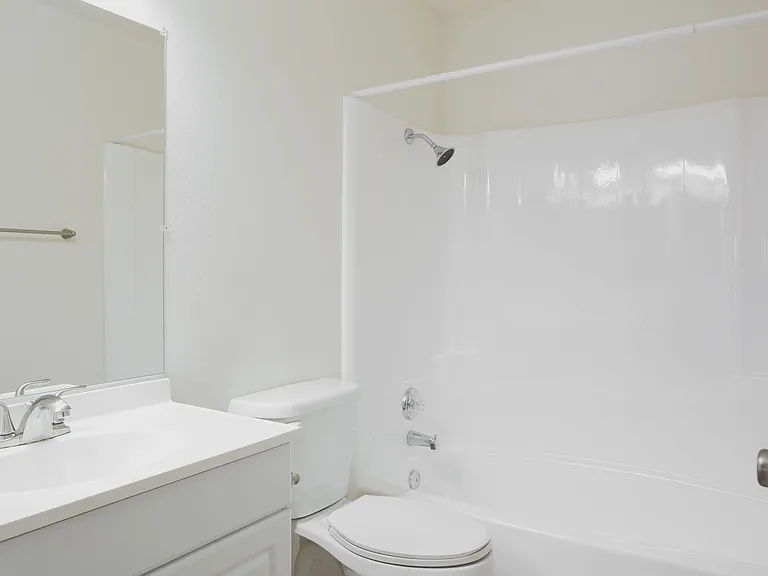 1911 N H St #18 — Photo 10