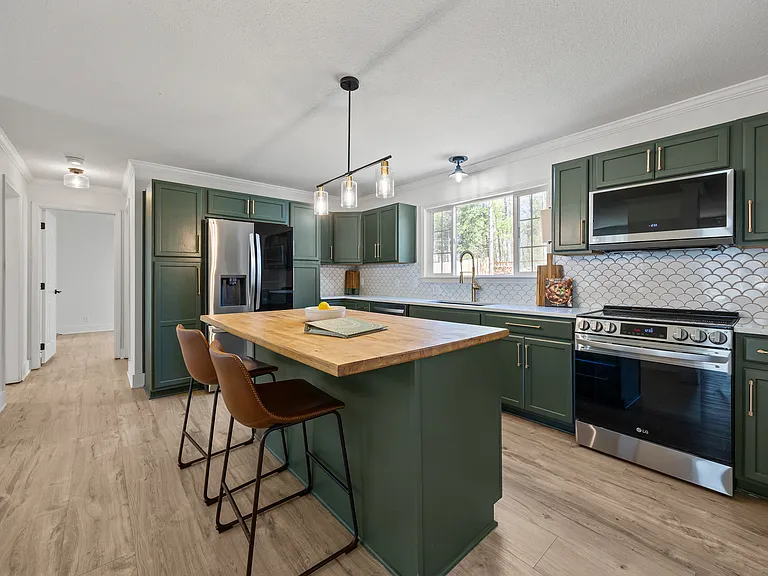 3057 Fountainview Ave — Photo 7