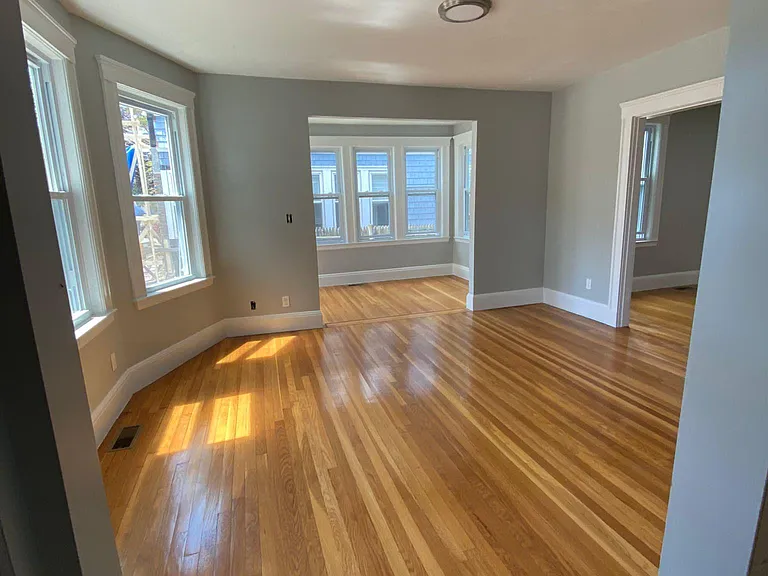 9 Erie St #9 — Photo 4