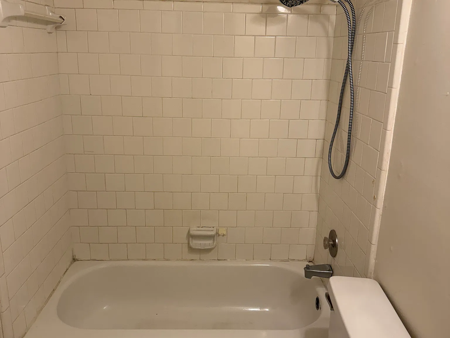 4 bed, 1.5 bath, 1161 sqft, $1,050 — Photo 4
