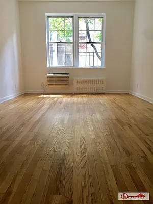 Rented by Cayenne Realty Group | media 12