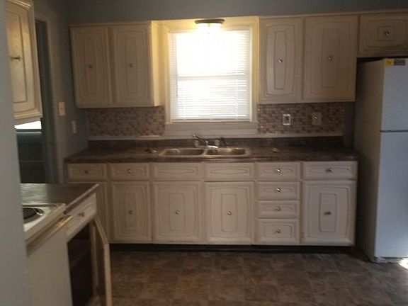 5th image of 3778 E Pleasant Run Parkway North Dr