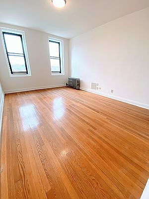 4th image of 32-37 42nd St #4E