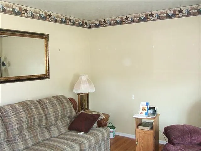 425 Denwood Ct photo 1