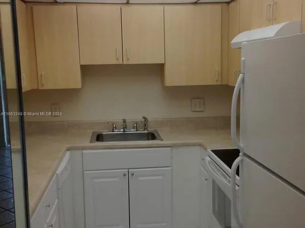 6300 S Falls Circle Dr APT 106, Fort Lauderdale, FL 33319