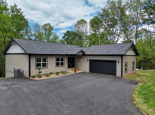 137 Oxford Trl, Blairsville, GA 30512