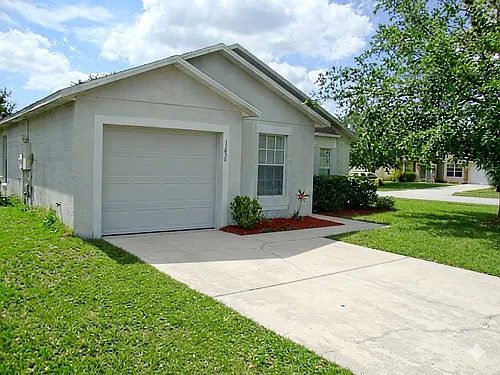 13830 Glasser Ave Photo 1