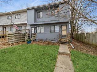 1435 S 5th St APT 6, Carlisle, IA 50047