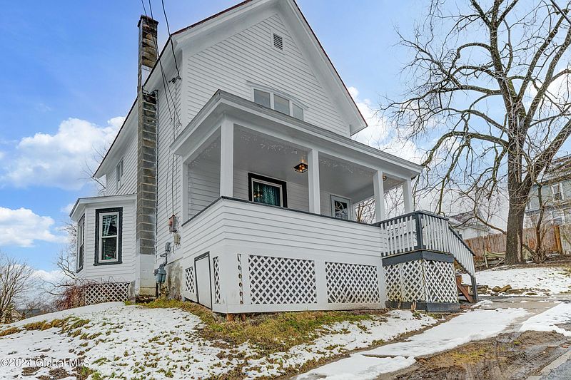 3rd image of 84 Woodside Avenue