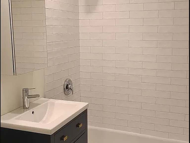 1121 W Drummond Pl #1 — Photo 10