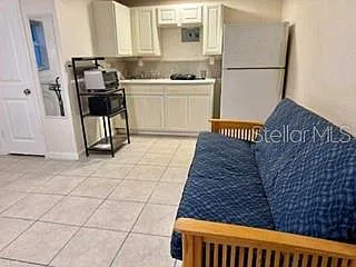 1 bed, 1.0 bath, 350 sqft, $795 — Photo 3