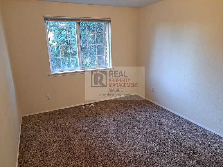 15323 Berry Valley Dr SE — Photo 14