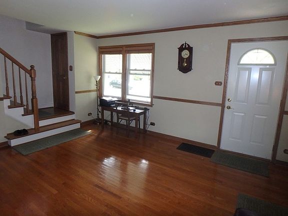 2nd image of 10635 S Artesian Ave