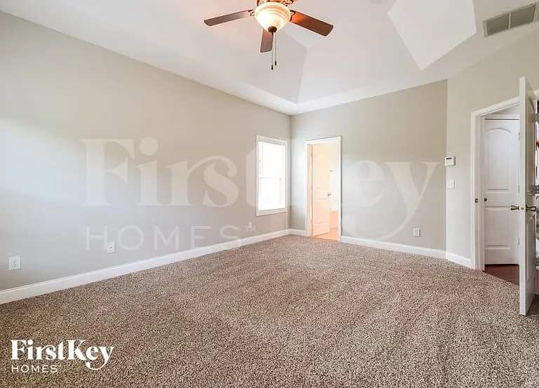 6303 Spring Cove Dr — Photo 8