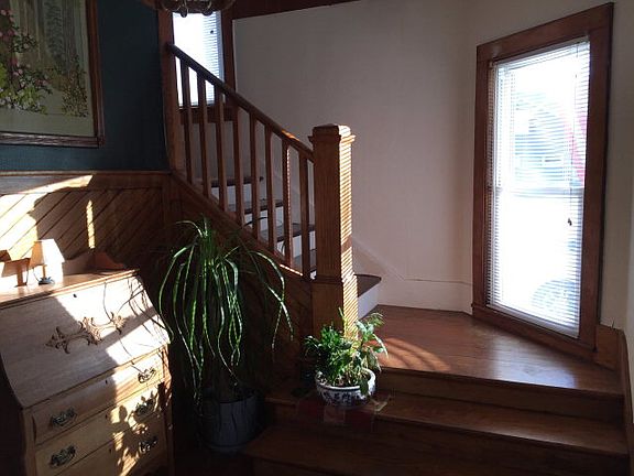 4th image of 99 Kirby St