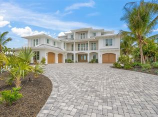 619 Key Royale Dr, Holmes Beach, FL 34217