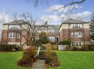 9 Sentry Pl APT SR, Scarsdale, NY 10583