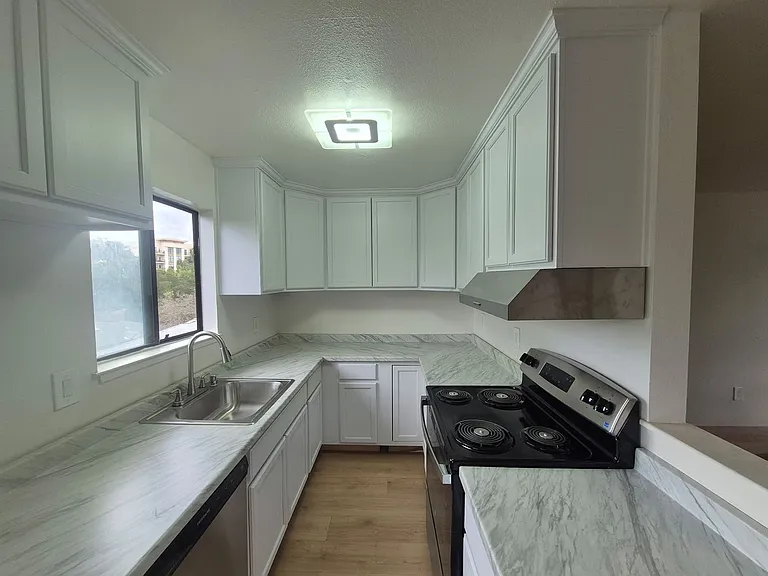 22236 Main St #D — Photo 3
