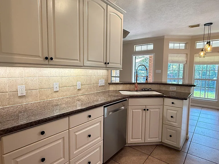 12780 Capricornus Dr — Photo 7