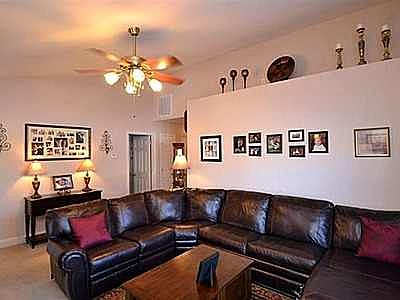 4th image of 2553 Rockaway Pl