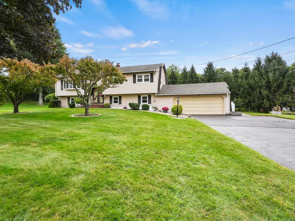 11 Juniper Drive, North Haven, CT 06473