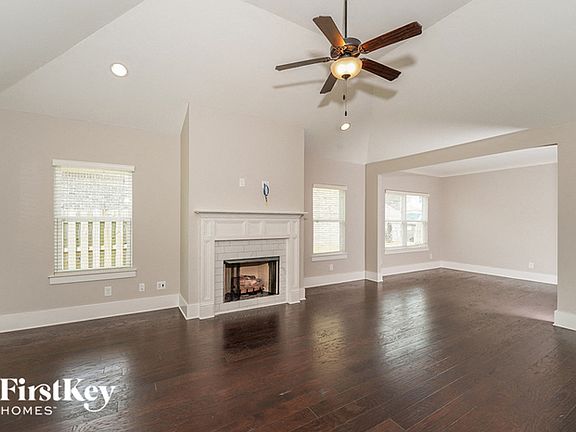 3rd image of 7561 Paine Dr