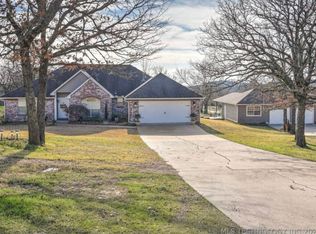 2635 Overcrest Ln, Sapulpa, OK 74066