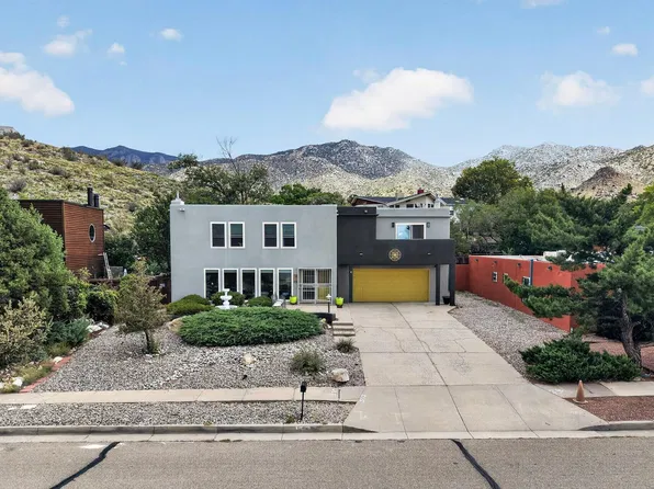 1124 Turner Dr NE, Albuquerque, NM 87123