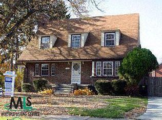 15933 S Glastonbury Ave, Detroit, MI 48223