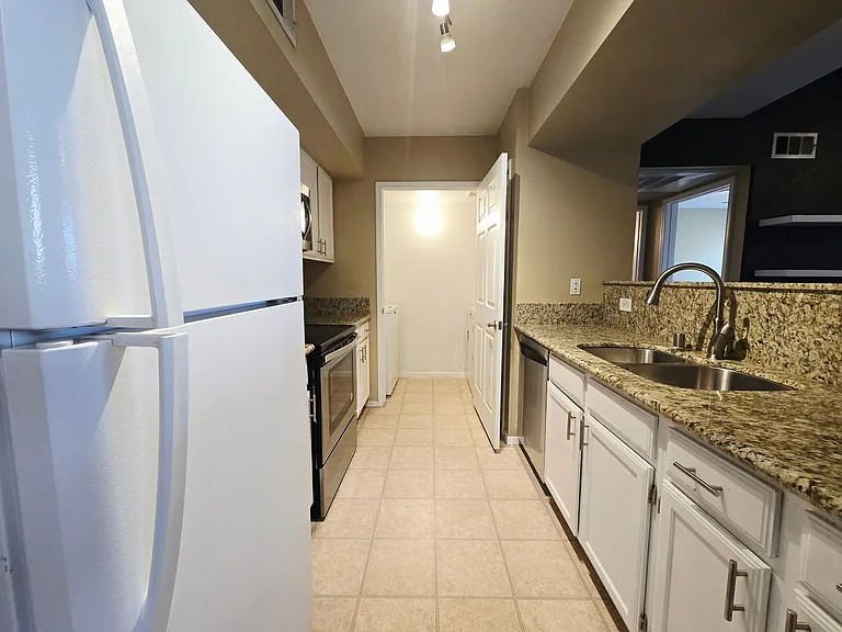 6650 W Warm Springs Rd #2142 — Photo 8